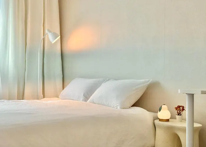 Villa 114m2, 2 Minutes From Gangnamgu Office Station, Apgujeong, Cheongdam, Seolleung, Coex, Gangnam, 1 Minutes From Convenience Store, Parking, Luggage Storage, Business Trip, Beauty Trip *